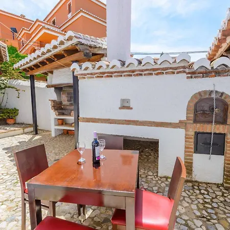 El Pilarillo Piscina Compartida * Alcaucín